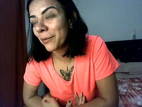 luluclark69 online show from April 23, 1:03 am