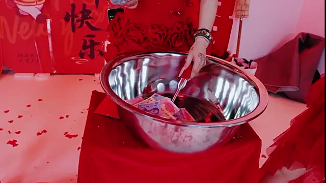 Luckygirls-339 online show from February 13, 11:39 pm