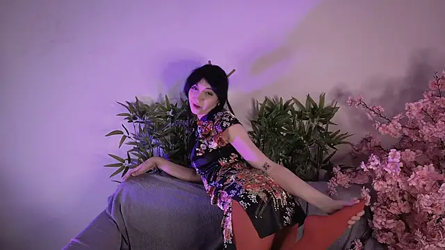 Mila Whelson online show from January 17, 10:50 pm