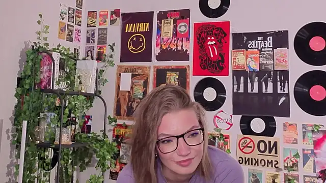 JeaneneWoltz online show from January 19, 10:22 am