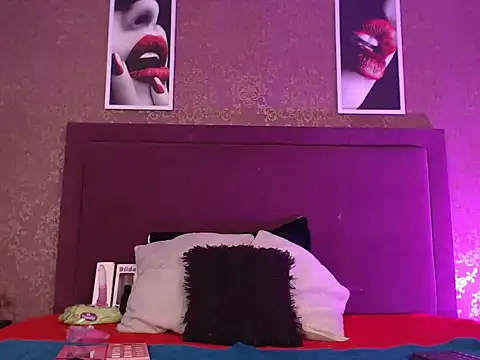 michelle holland online show from April 11, 8:01 pm