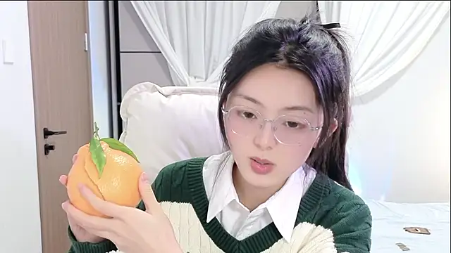 Koikoi    online show from March 13, 11:55 am