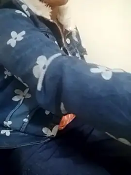 Meenu rani7 online show from January 15, 4:29 am