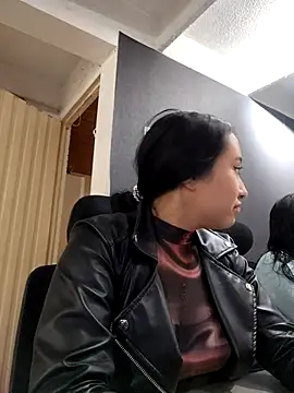 Venuz Rivers  online show from December 22, 1:25 pm