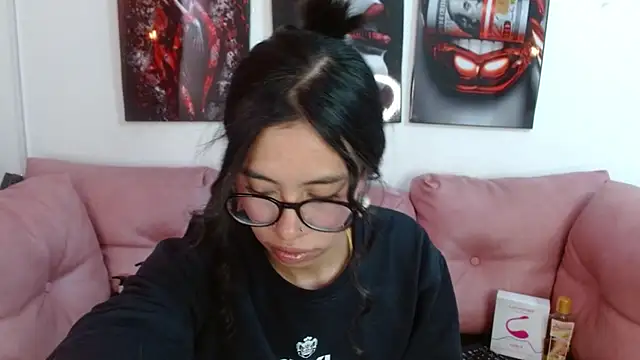 miamooncs online show from January 10, 3:17 pm