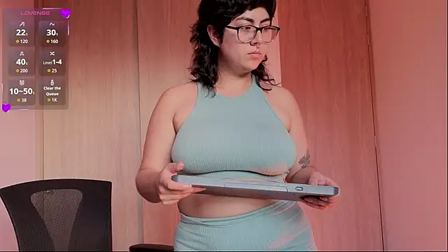 Jasmin switch online show from April 22, 11:02 pm