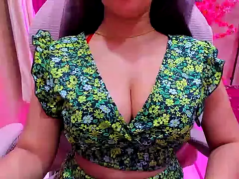 DimondGirl  online show from April 15, 7:58 pm