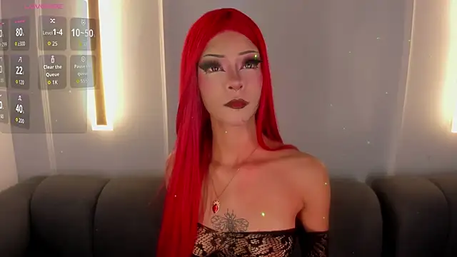 kira vance online show from June 11, 12:43 am