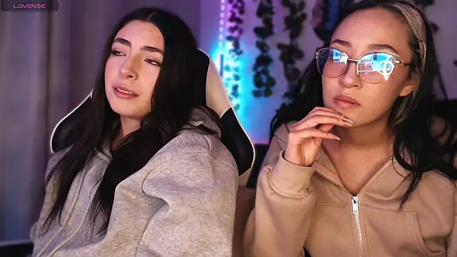 viicky r online show from March 23, 4:51 am