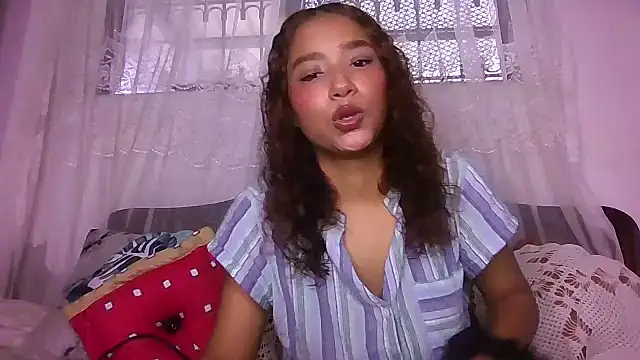  natzury  online show from February 3, 3:50 pm