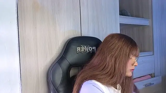 tiffanyy 777 online show from March 28, 9:03 pm