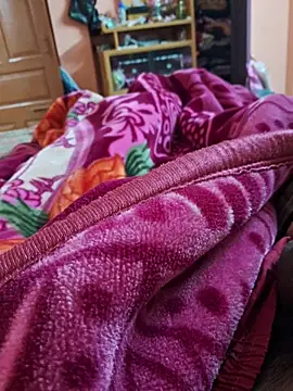 hot cum-sweety online show from January 15, 1:28 pm