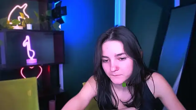 lole ti online show from April 8, 6:43 pm