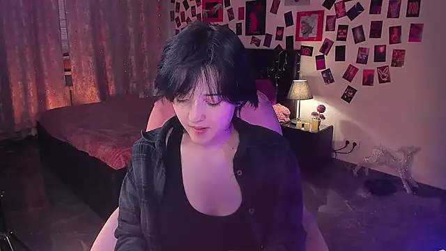 SarahShelby online show from March 19, 10:41 am