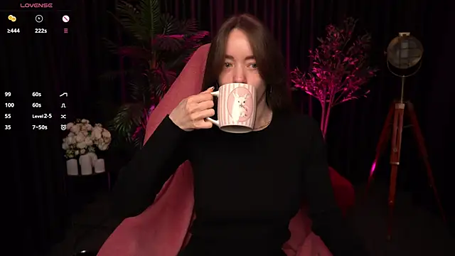 Velouraa online show from April 5, 10:31 pm