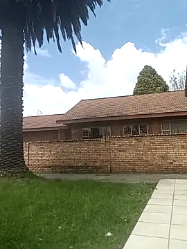 ShyNaughtyBabe online show from March 4, 11:28 am