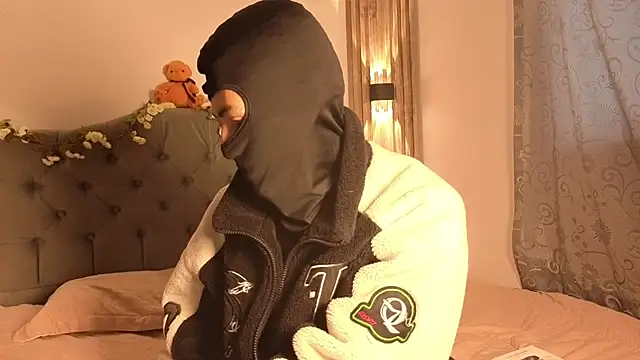 cute emmma online show from April 19, 10:59 am