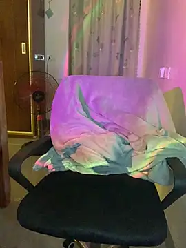 Sofiababy22 online show from April 14, 7:47 pm