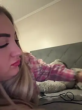 merabel1995 online show from March 14, 7:15 pm