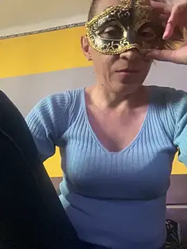 SexyMamiVee online show from April 13, 3:57 pm