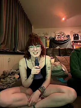 MisterandNiffyNoon online show from January 8, 11:09 pm