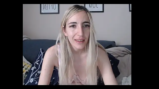 BarbieBlondieGirl online show from June 9, 2:05 pm
