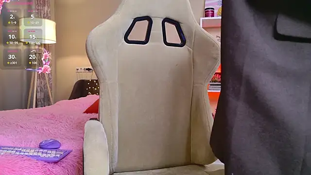 Mirellune online show from February 27, 8:08 pm