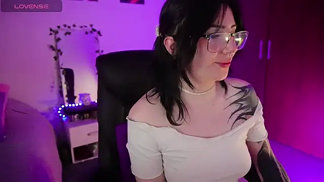 miami 18  online show from February 24, 12:21 am