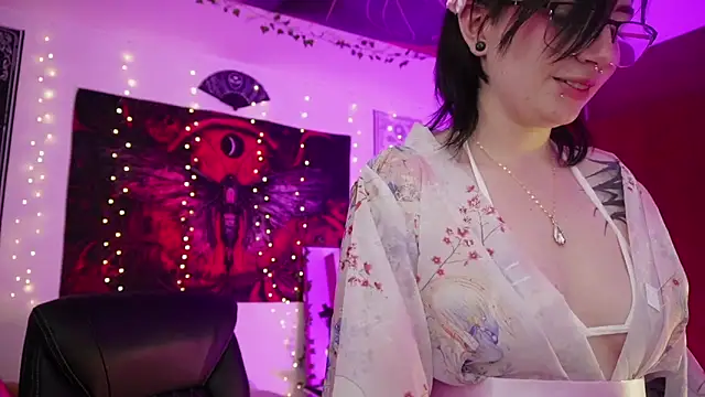 miami 18  online show from April 10, 6:30 am