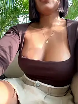 Irina Velvett online show from April 6, 9:49 pm