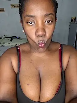 CynthiaRamos online show from May 31, 8:43 pm