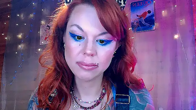 MissTwinklee online show from June 6, 4:30 am