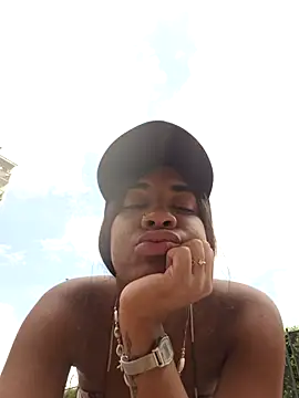  keylafisher  online show from January 7, 5:16 pm