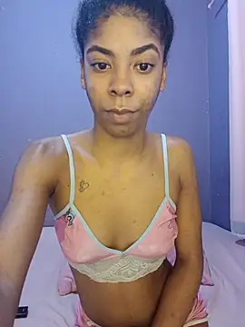 Samarajenyfer online show from April 13, 4:52 pm