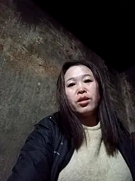 dakota-kis online show from January 12, 12:05 am