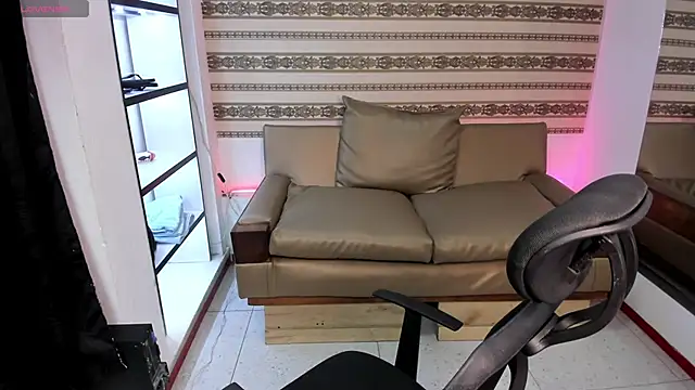 xxximena angels  online show from March 2, 9:10 pm