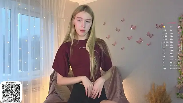 SirenThalassa online show from March 27, 7:21 am