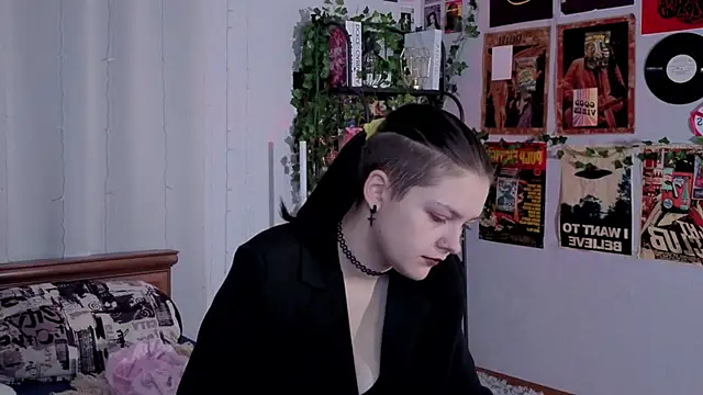 BevHanni online show from January 15, 8:04 pm