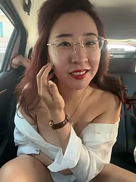 Jingjingxiang-520 online show from June 2, 12:33 am