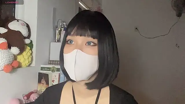 Tieu-May online show from April 11, 7:45 am