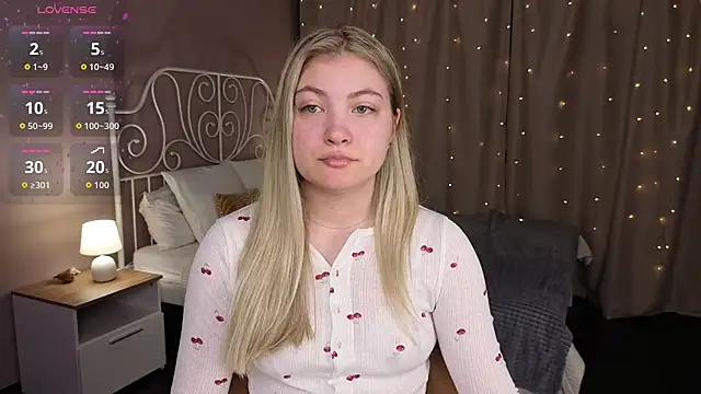 Angel  Grace online show from April 15, 12:11 am