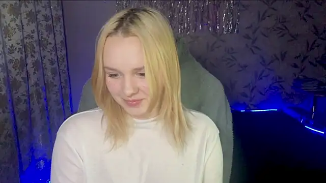 Mia blaww online show from January 5, 6:00 pm