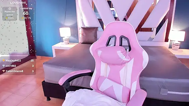 Liily Teen online show from January 10, 7:29 pm