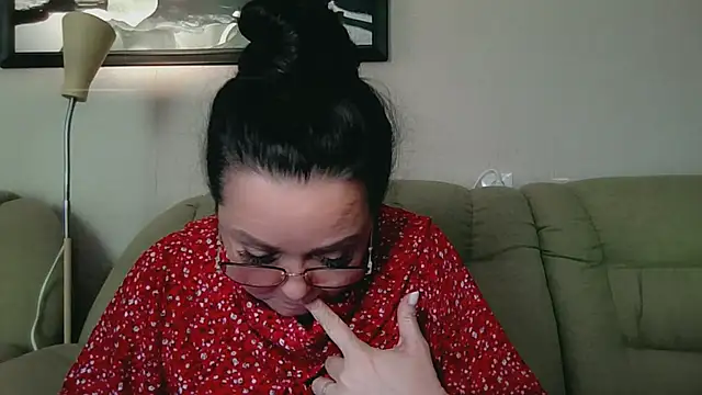 infinity loveliness online show from March 13, 10:05 am