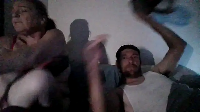 Misspriss75 online show from April 28, 4:38 am