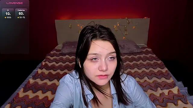 xxxnaughtyfoxyxxx online show from April 8, 9:55 am