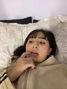 Roseholden online show from April 25, 2:03 am