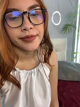 CrystalFairy007 online show from April 16, 7:30 am