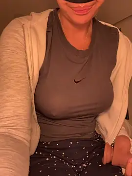 Babypinypon online show from April 7, 8:11 pm