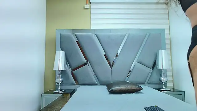 Atenea sexxx online show from April 20, 4:04 am